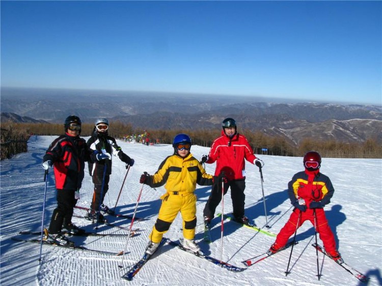 冬天再冷也要嗨不止温泉和滑雪你想玩的河南这个地儿都有！